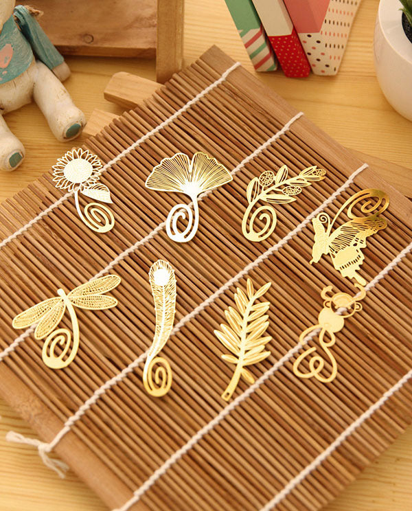 Segnalibro in materiale ferro sottile elegante taglia con laser Ideale regalo