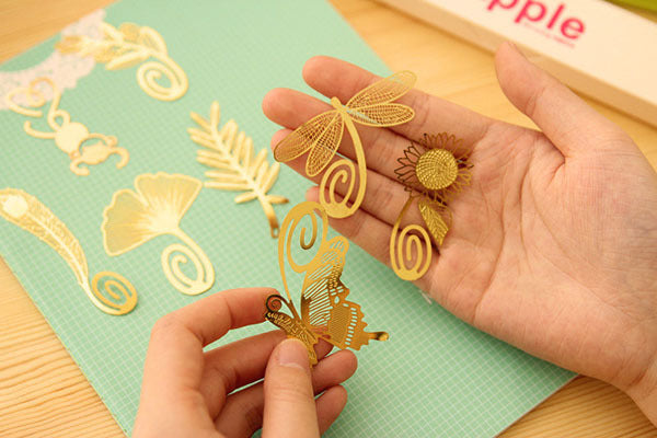 Segnalibro in materiale ferro sottile elegante taglia con laser Ideale regalo