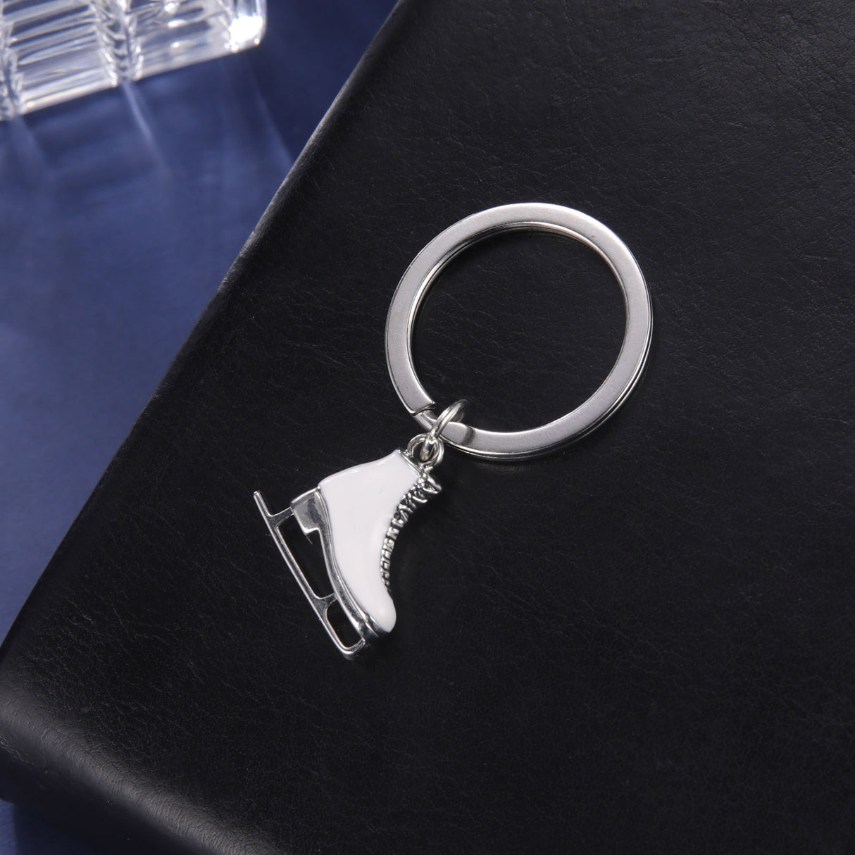 Portachiavi con ciondolo a forma di pattini da ghiaccio Bomboniera Pensiero Regalo Applicazione