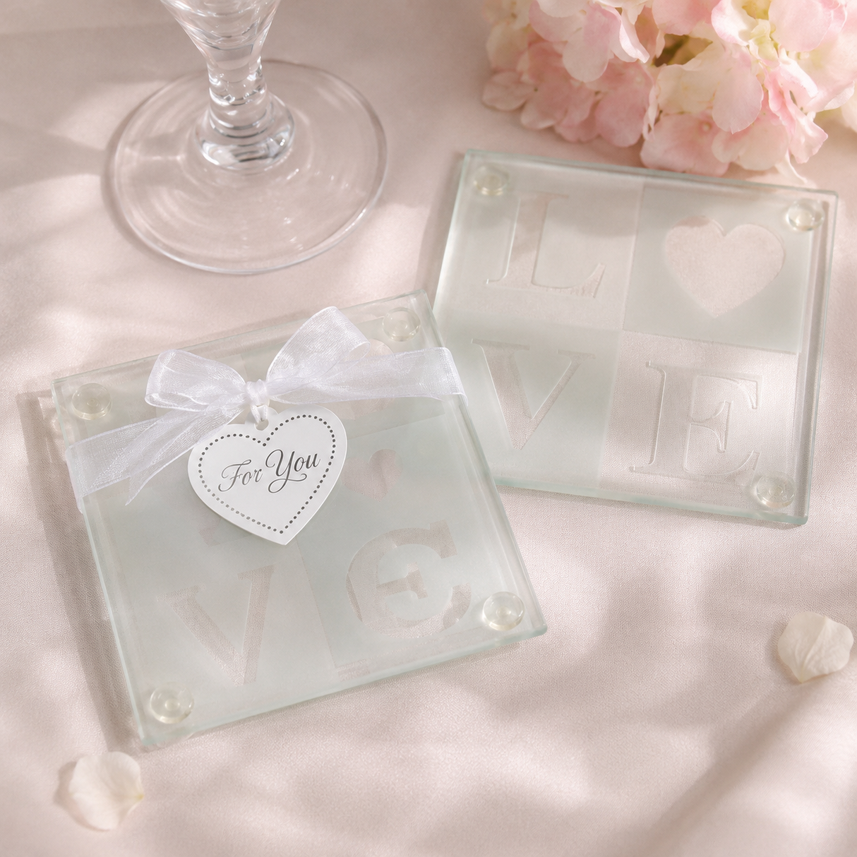 Set da 10 Sottobicchieri LOVE in Vetro, 5 Confezioni da 2 Pezzi con Nastro e Cartellino, Bomboniere Matrimonio, Regalo per Invitati, Segnaposto e Decorazione Tavola