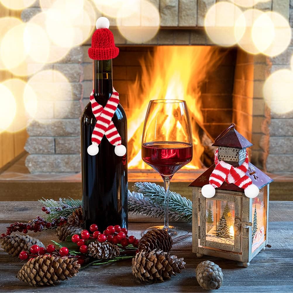 Set di Cappello Natalizia Rosso e Sciarpa a Strisce elastico lavorato a maglia, Decorazioni Natalizie per Bottiglie