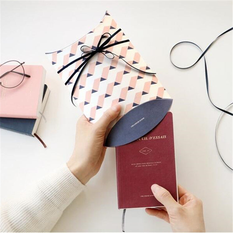 2 pezzi Cuscino Gigante 14 * 19cm Porta regalo Elegante Compreso Nastro Etichetta