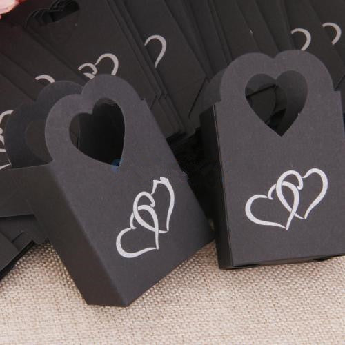 50 Pezzi Scatole Portaconfetti Con Manico Cuore Bianco e Nero