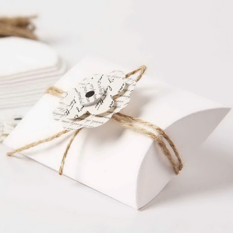 50pz Portaconfetti Cuscino Bianco Con Fiore In Carta Kraft Corda DI Canap
