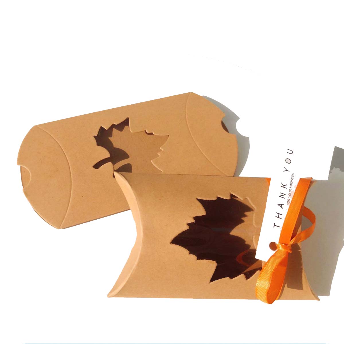 50pz Cuscino Portaconfetti Carta Kraft Finestra Foglia d'acero Nastro e Biglietto