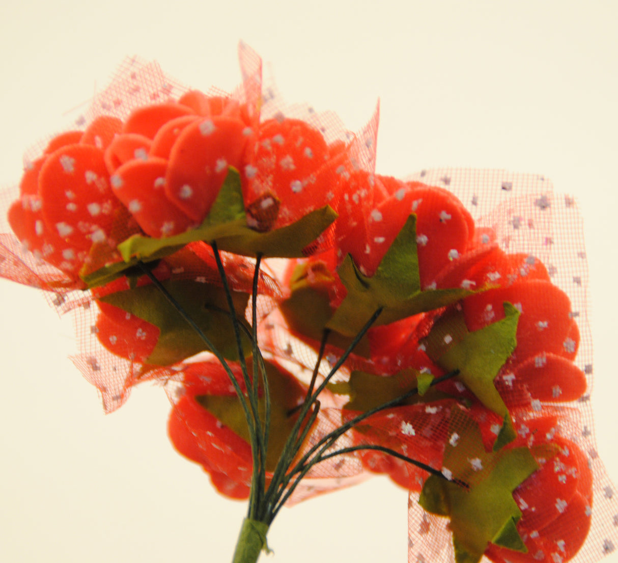 100x Fiorellini Rose ROSA Foam PE Con Organza Neve Bomboniera Fai Da te decorazione