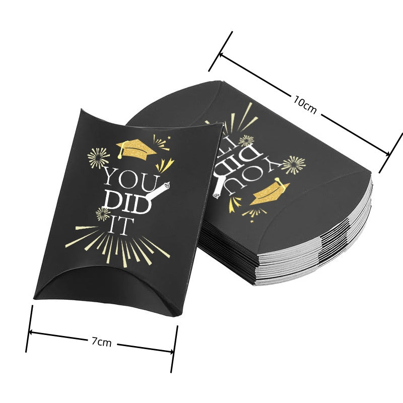 50pz Scatola Cuscino Kraft Portaconfetti Bomboniere Nero Laurea Berretto 'YOU DID IT'