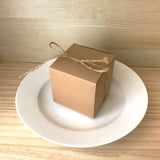 50pz Cubo Scatola Portaconfetti In carta Kraft con Corda in canapa Tema naturale