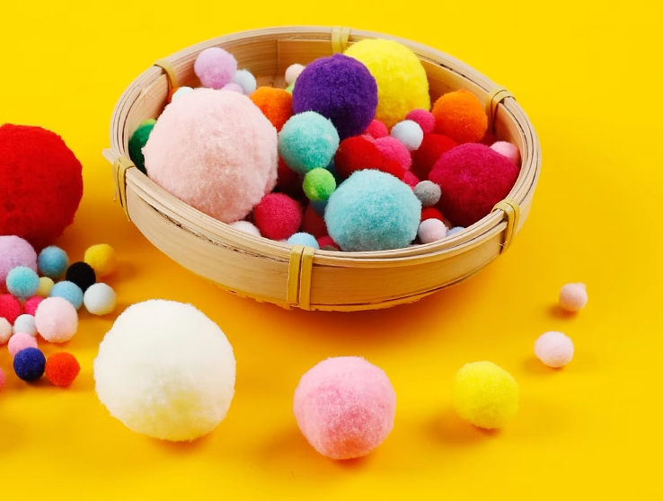 600pz Pompon Assortiti palline piccoli colorati Feltro creazione decorazione 1cm/1.5cm/2cm