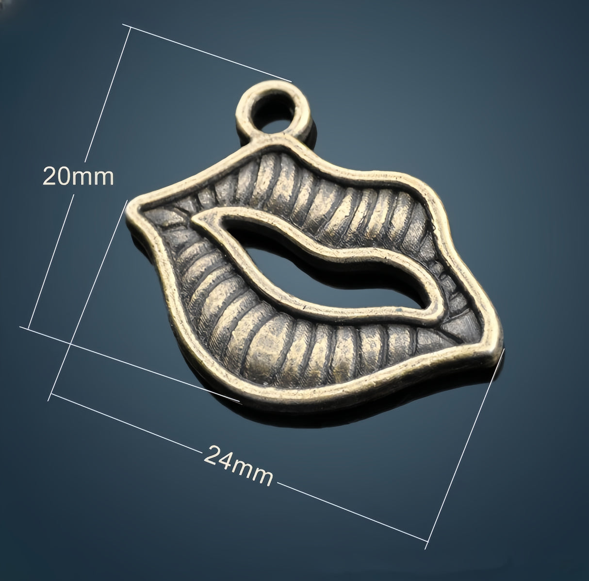 20 PEZZI ACCESSORI CIONDOLI BOCCA ANTICHI VINTAGE FAI DA TE APPLICAZIONE