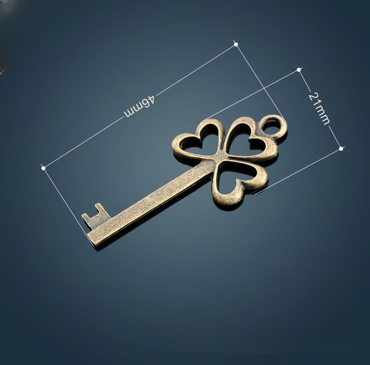 20 PEZZI ACCESSORI CIONDOLI CHIAVE Tre foglie di trifoglio VINTAGE FAI DA TE APPLICAZIONE