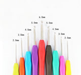 Uncinetto Ergonomico in Alluminio con impugnatura in gomma morbida, Misure (2/2.5/3/3.5/4/4.5/5/5.5/6 mm), Crochet Hook per Maglia e Filati