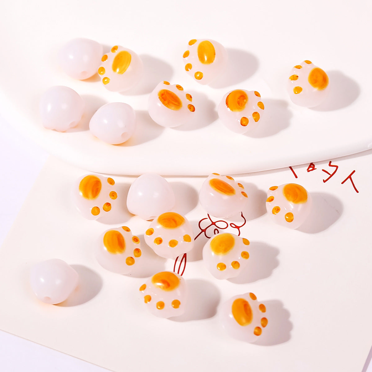 50 Perline Acriliche a Forma di Zampa di Gatto, Colori Assortiti